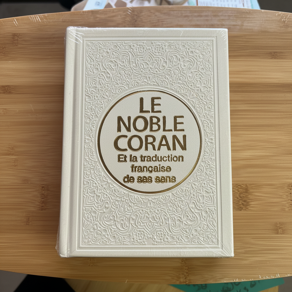 Le Noble Coran - Édition Luxe Noire avec Relief Doré et Traduction Française